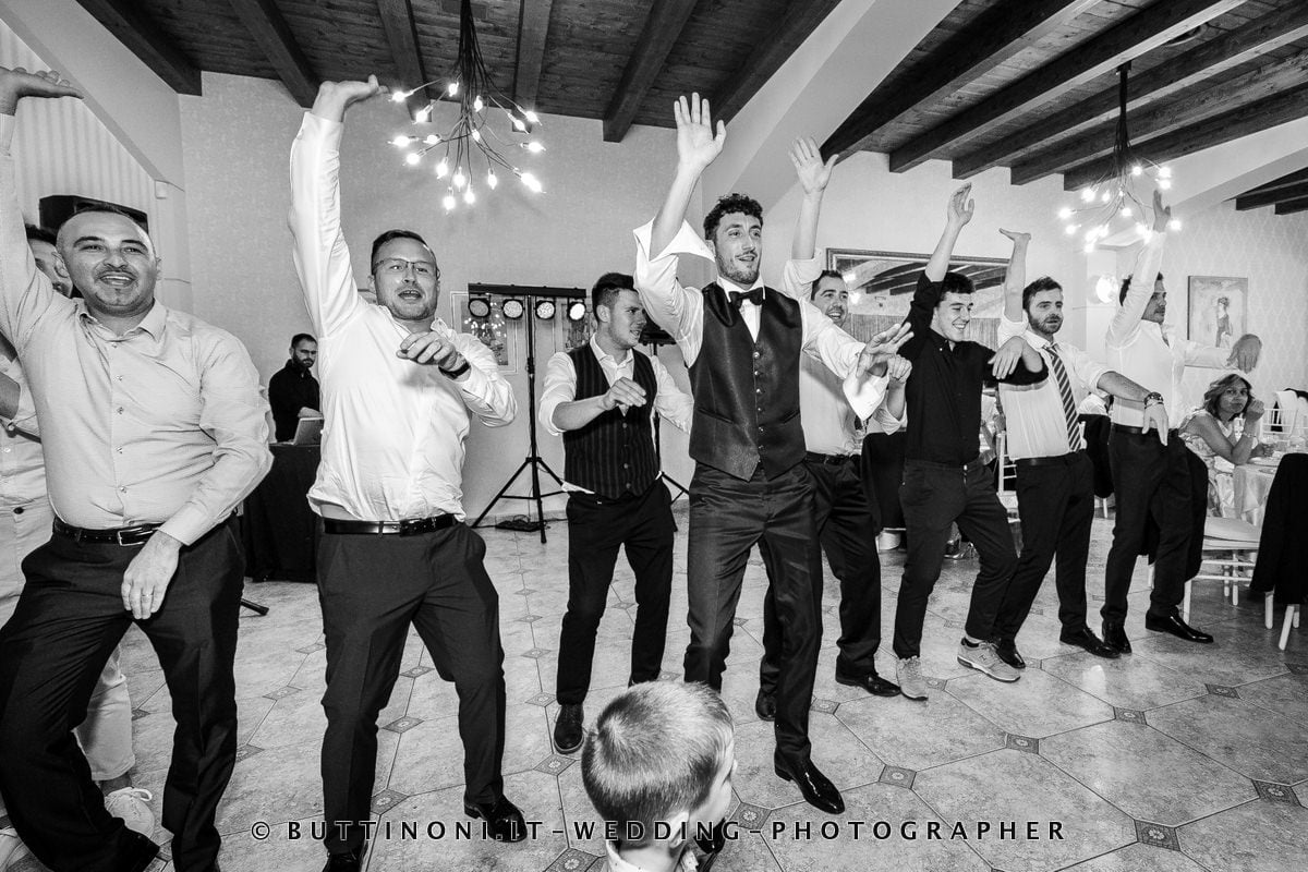 Matrimonio in Tenuta Olmetta Osio 157 Balli Sposi Matrimonio Ristorante Tenuta Olmetta Osio Sotto Bergamo Reportage senza pose © Carlo Buttinoni Fotografo