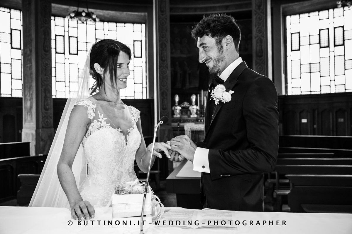 Matrimonio in Tenuta Olmetta Osio 112 Sposi Matrimonio Religioso Chiesa Parrocchia di Inzago Milano Reportage senza pose © Carlo Buttinoni Fotografo