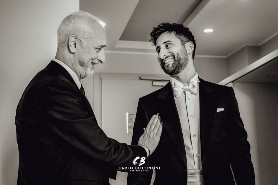 Villa Geno Lago di Como 187 Preparazione dello Sposo al piano superiore nella Location di Matrimoni Ristorante Villa Geno Lago di Como - Carlo Buttinoni Fotografo