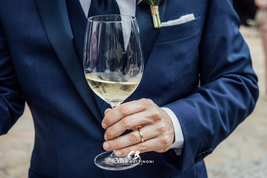 Tenuta Serradesca 257 Aperitivo sposi ed invitati Reportage Sposi Carlo Buttinoni Fotografo Matrimonio Ristorante-Tenuta Serradesca Acquaroli Scanzorosciate Bergamo Milano Brescia