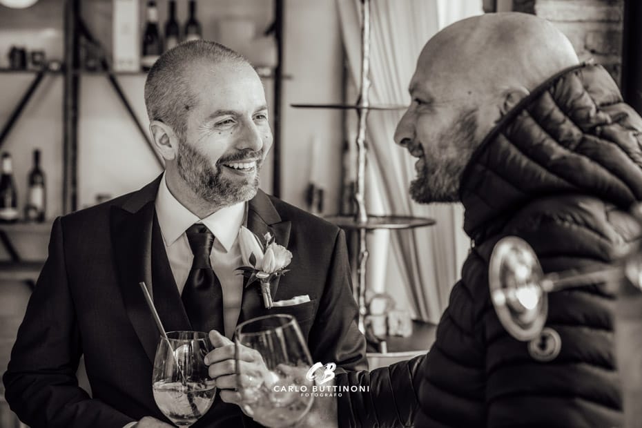 Tenuta Serradesca 267 Aperitivo sposi ed invitati Reportage Sposi Carlo Buttinoni Fotografo Matrimonio Ristorante-Tenuta Serradesca Acquaroli Scanzorosciate Bergamo Milano Brescia