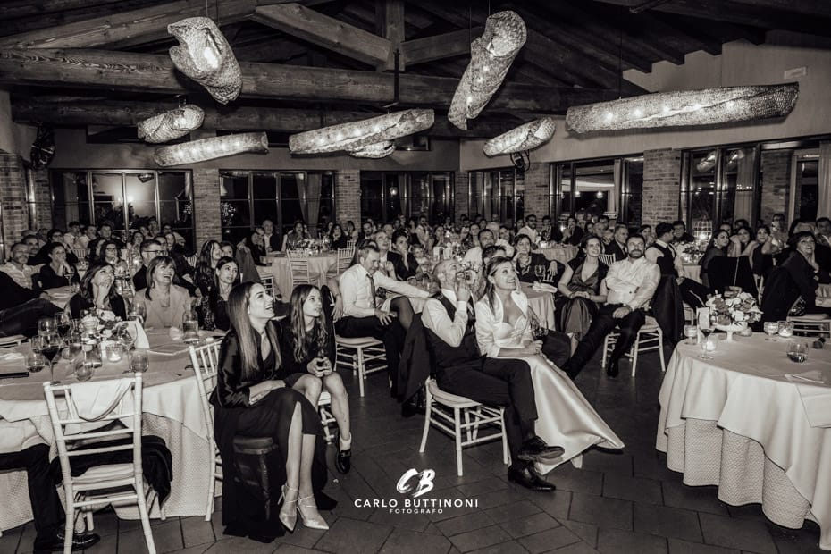 Tenuta Serradesca 319 Reportage videoproiezione Sala da pranzo Ristorante Tenuta Serradesca Acquaroli Scanzorosciate Bergamo Milano Brescia - Carlo Buttinoni Fotografo Matrimonio